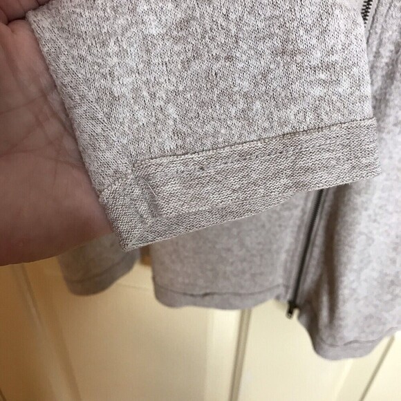 A Beautiful Soul (Arula) Womens Size AB US 14-18 Reverse‎ Zip Top Hi Lo Hemline - Picture 8 of 11